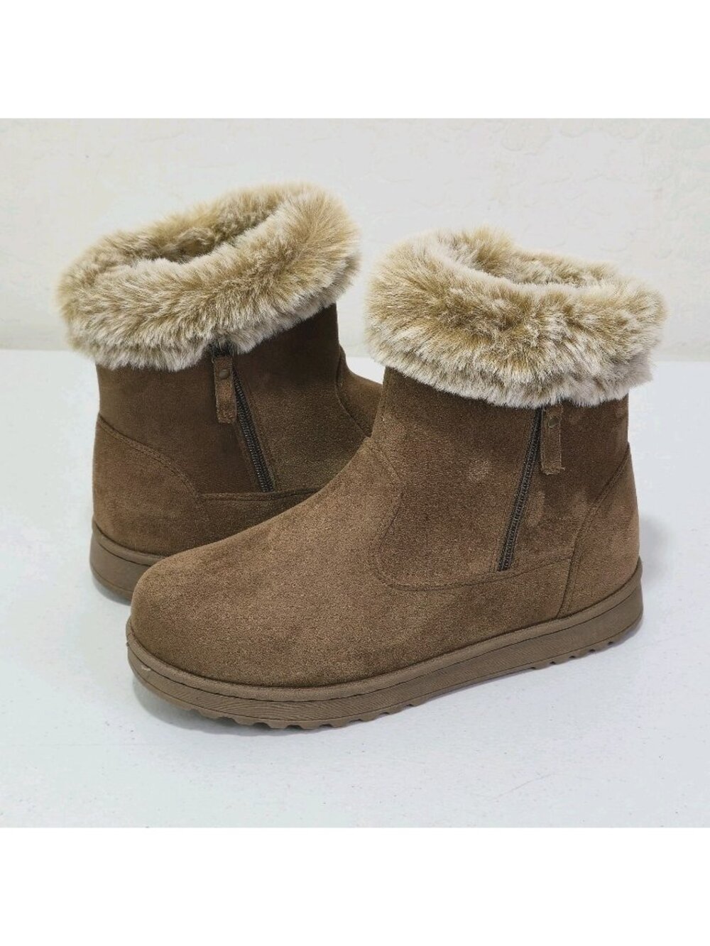 Winter / Snow Boots Chestnut Brown Women's Size 9 (NWOB)